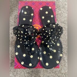 Tory Burch Miller patent Navy polka dot size 9.5